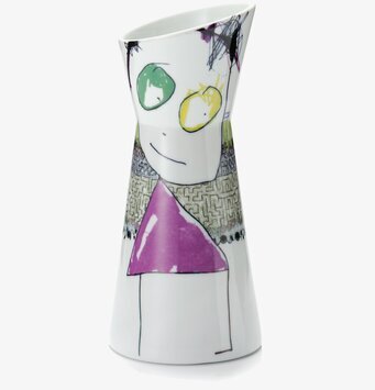 Bild av unik och konstnärlig vattenkaraff med motiv