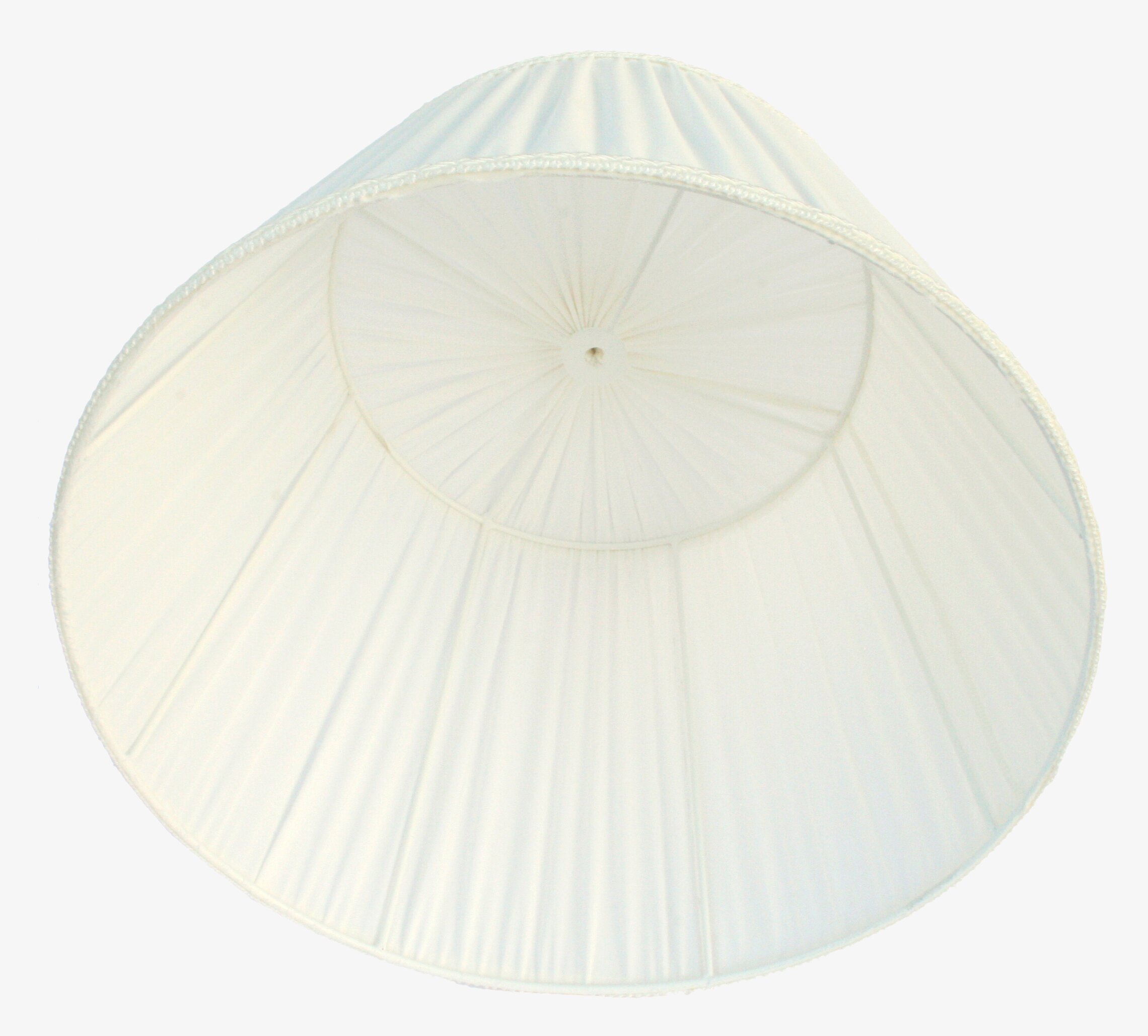 Lampskärm Alina från Kehikkotuote Finland, vit och veckad