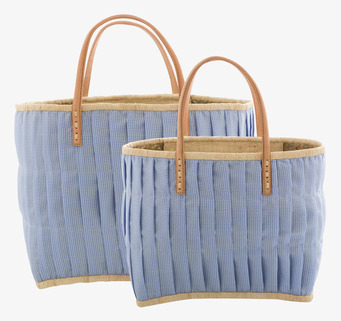 Bild av stilrena och funktionella väskor i turkos design