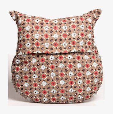 Kudde Mabel Patchwork från Sass & Belle med färgglatt mönster