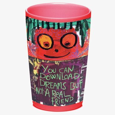 Bild av färgglad mugg med kreativ design och text