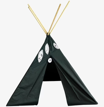 Bild av inomhustipi med stilren och funktionell design