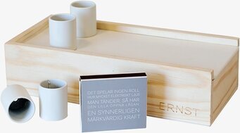 Bild av stilren och funktionell stumplåda med detaljer