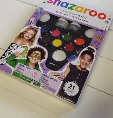 Bild av färgglatt festsmink för kreativ ansiktsmålning