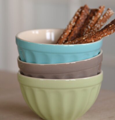 Bild av stilfulla musliskålar i olika färger och design