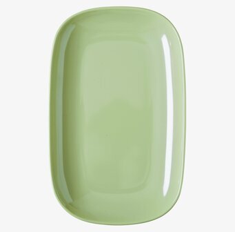 Bild av rektangulär grön lunchassiett med stilren design