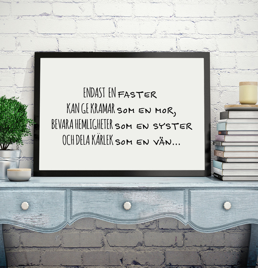 Bild av elegant poster i harmonisk och stilren inredning