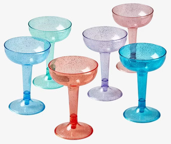 Bild av färgglada champagneglas med glitterdetaljer