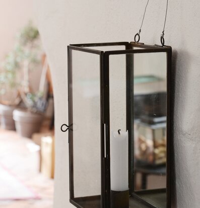 Bild av stilren vägglykta med minimalistisk design