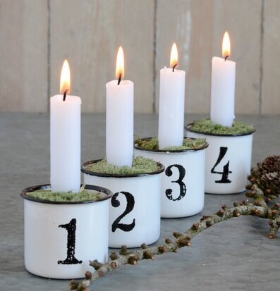 Bild av adventsljusstake med elegant och naturlig design