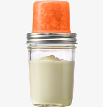 Bild av glasburk med praktiskt lock för snacksförvaring