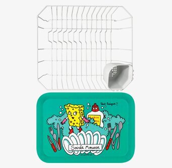 Bild av ett färgglatt och kreativt diskställ för köket