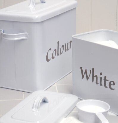 Bild av eleganta och funktionella tvättmedelsburkar