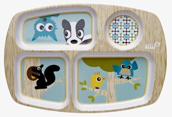 Bild av färgglad tallrik med fack och skogsmotiv