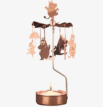 Foto av charmig kopparfärgad Mumin-änglaspelsdekoration