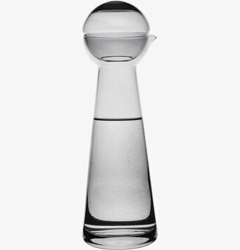 Bild av elegant karaff i rökgrått glas med unik design