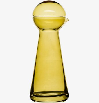 Bild av elegant bärnstensfärgad karaff med unik design