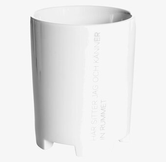 Bild av stilren mugg med citat och tidlös design