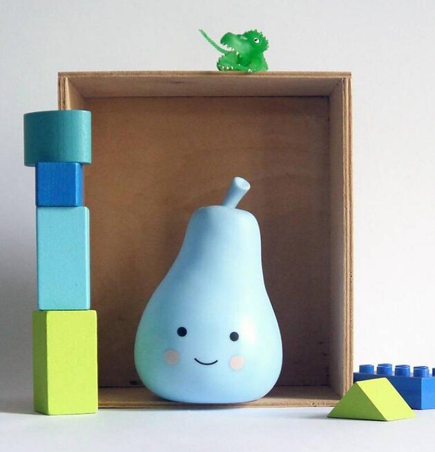 Mini Pear Light från A Little Lovely Company i barnrum