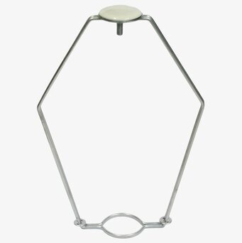 Bild av robust och stilrent lampskärmsfäste i metall