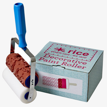 Bild av dekorativ färgroller med mönstrad design