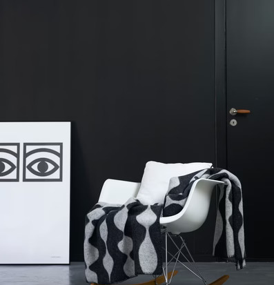 Bild av stilren interiör med modern och klassisk design