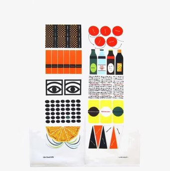 Bild av färgglad kökshandduk med grafiskt mönster