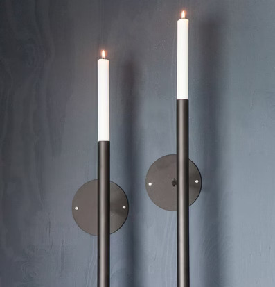 Bild av stilren och modern väggljusstake i svart