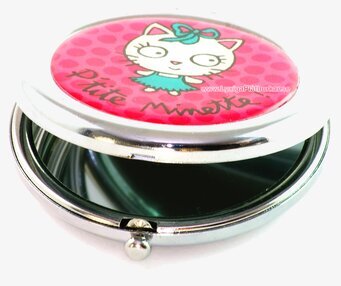 Bild av lekfull och praktisk fickspegel med kattmotiv