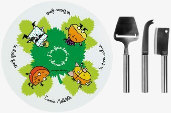 Bild av färgglad ostbricka med redskap för ostälskare