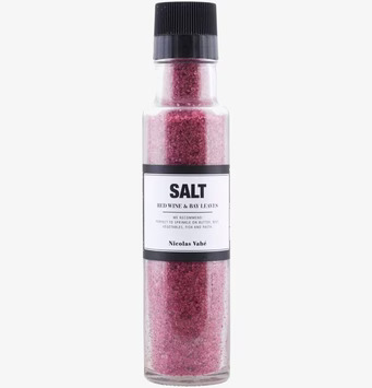 Bild av saltblandning med rödvin och lagerblad