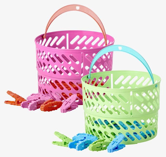 Bild av färgglada korgar och klädnypor i olika nyanser