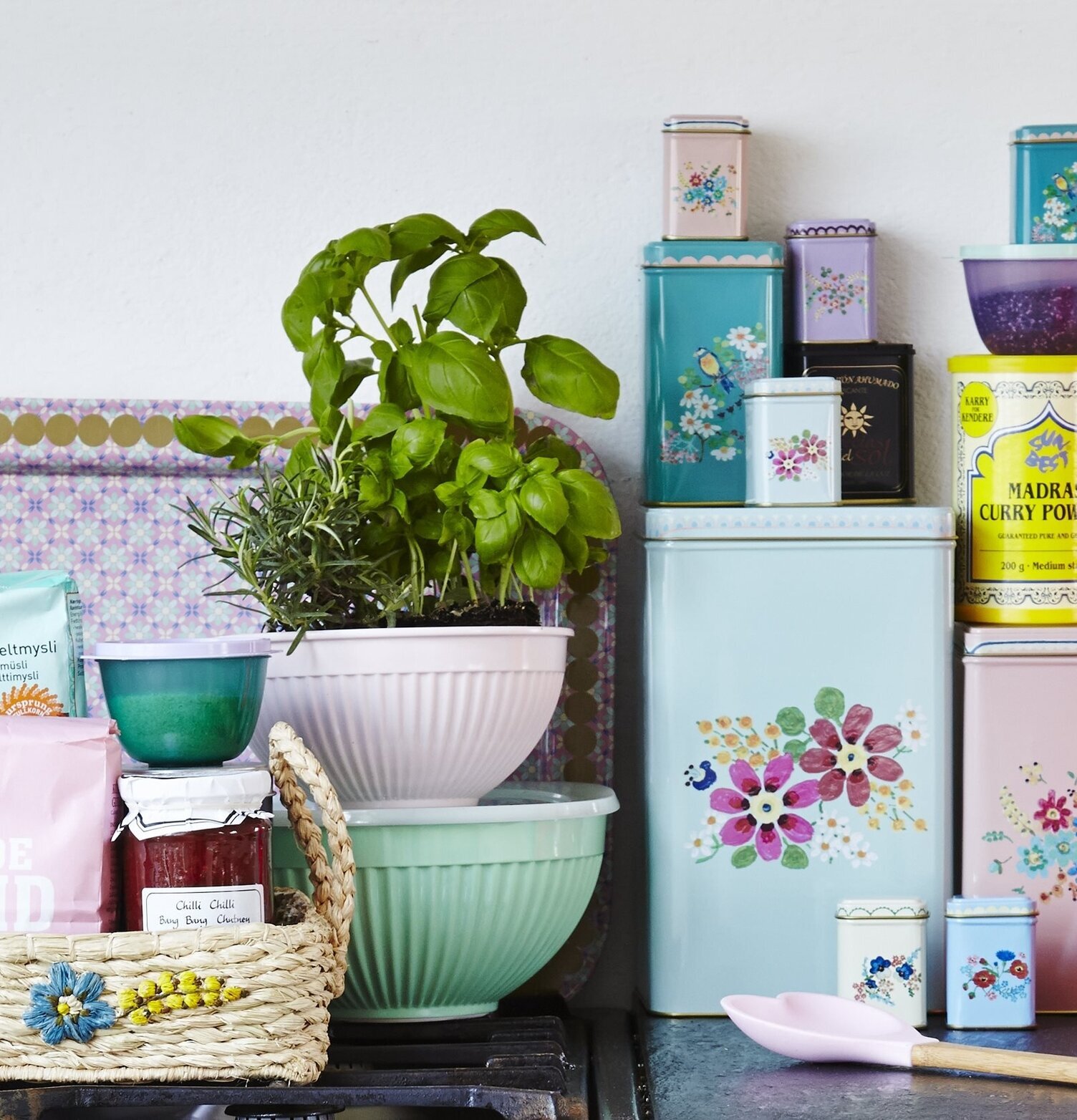 Plåtburkar Set om 3 från Rice i färgglatt och hemtrevligt kök