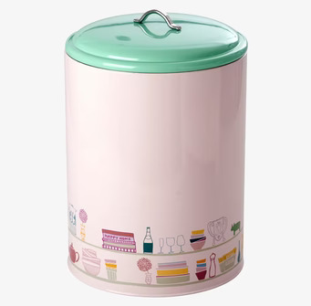 Bild av stilren och funktionell köksburk med design