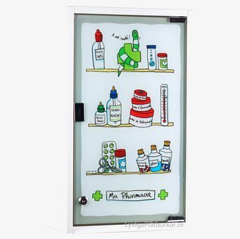 Bild av vitt medicinskåp med lekfull och funktionell design