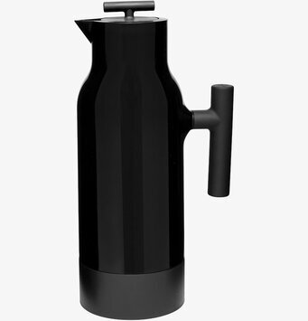 Bild av elegant svart kaffekanna med modern design