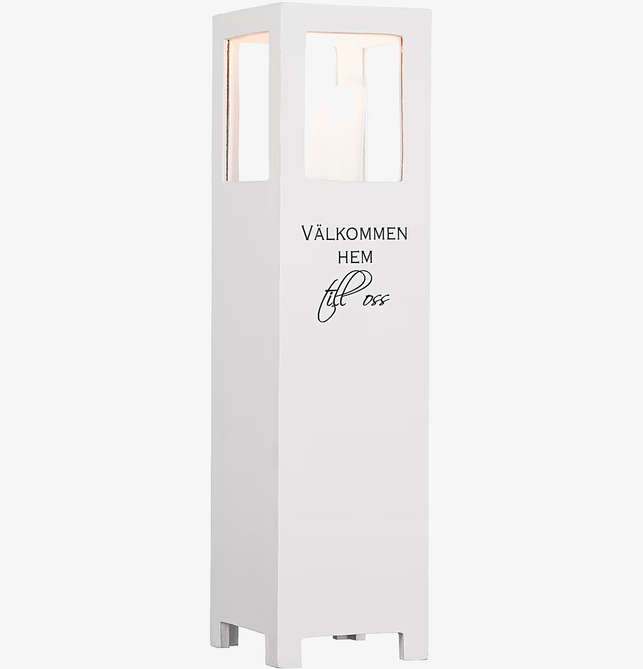 Bild av en rektangulär ljuslykta med text och glas