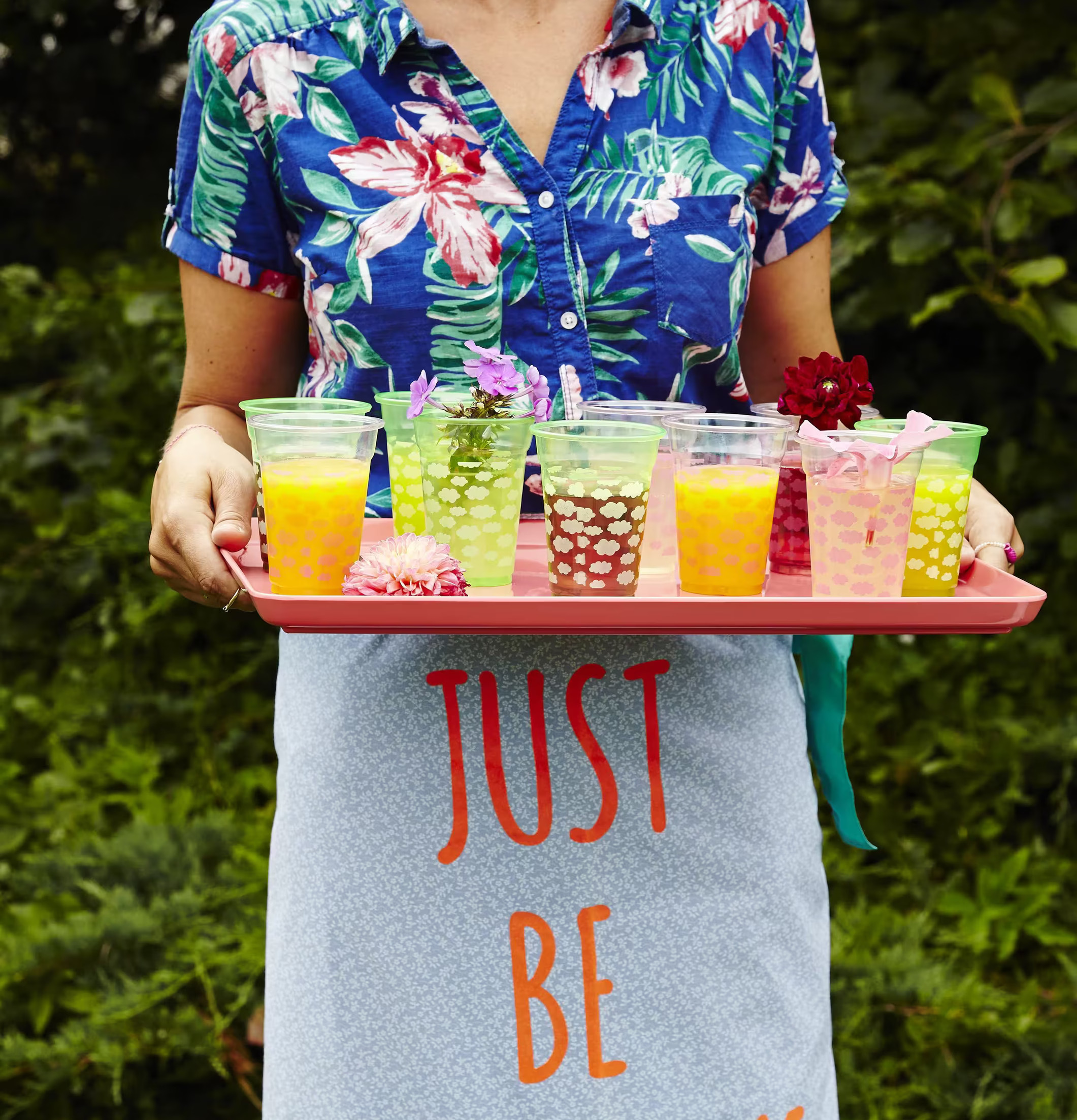 Bild av färgglatt förkläde med inspirerande text