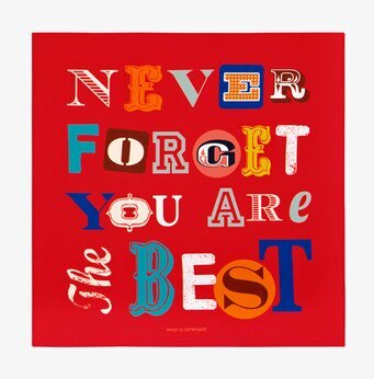 Bild av livfull canvastavla med inspirerande budskap