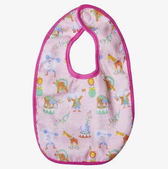 Bild av en färgglad och barnvänlig haklapp i rosa design