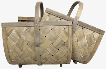 Foto av två gedigna grå spånkorgar för vedförvaring