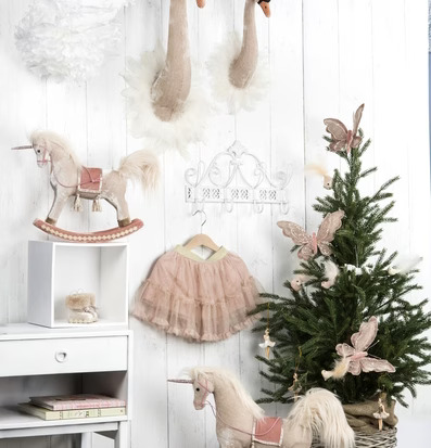 Bild av förtrollande juldekorationer och inredning