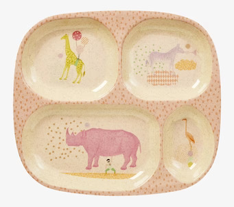 Bild av lekfull barntallrik med djurmotiv och fyra fack