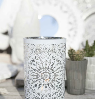 Bild av elegant ljuslykta för harmonisk inredning