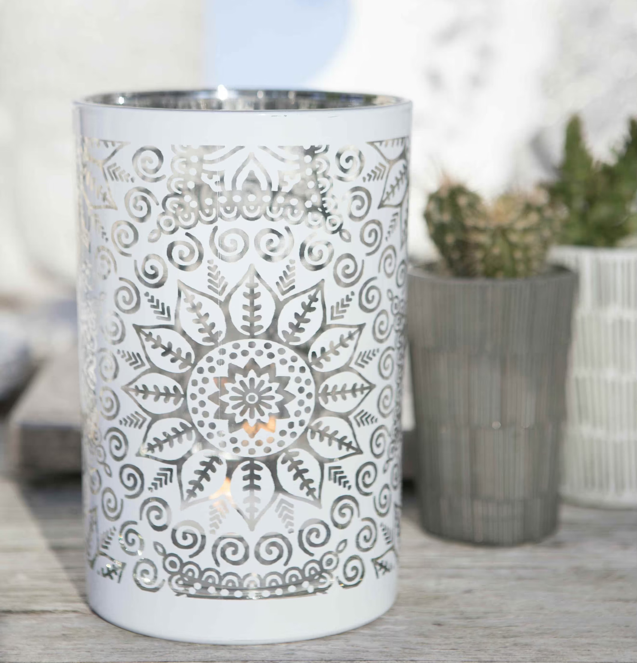 Maroccan Vit - Majas Cottage, vit metalllykta med mönster