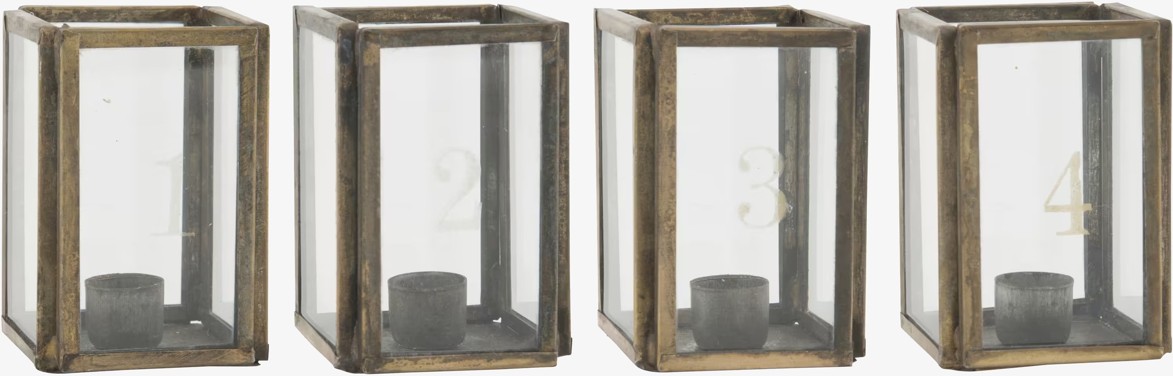 Adventsljusstake Mässing från IB Laursen på vit bakgrund