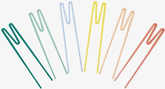 Bild av färgglada ätpinnar för barn i harmonisk layout