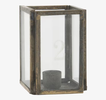 Bild av tidlös adventsljusstake i mässing och glas