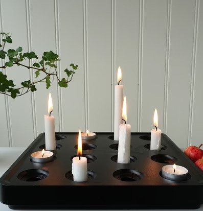 Bild av elegant och funktionell ljusstake i svart