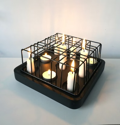 Bild av elegant och praktisk ljushållare i svart
